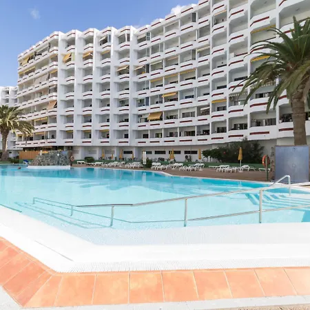 Emil - Agaete Parque Daire Playa del Ingles (Gran Canaria)
